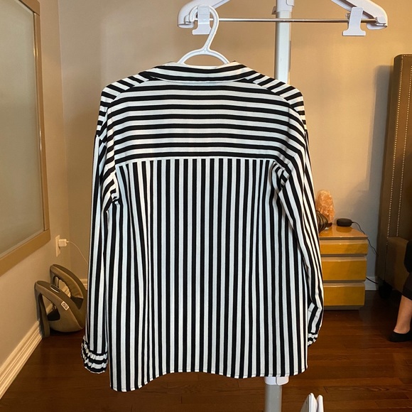 Perfect condition stripped blouse - Picture 3 of 5